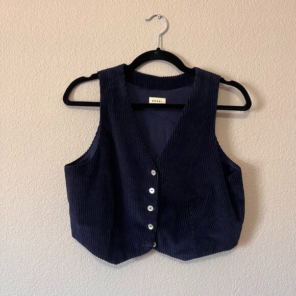 DONNI. Corduroy Cropped Vest - Picture 2 of 7